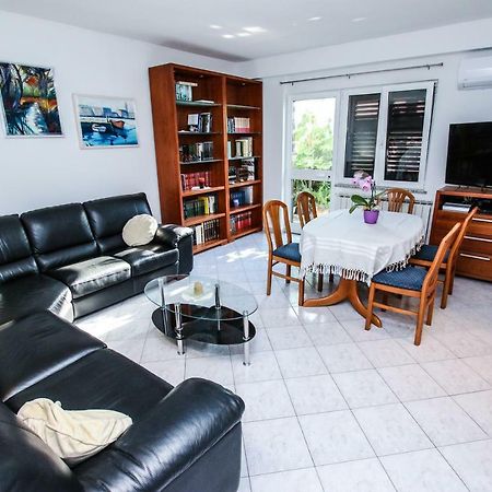 Apartman Mario Apartment โปเรช ภายนอก รูปภาพ