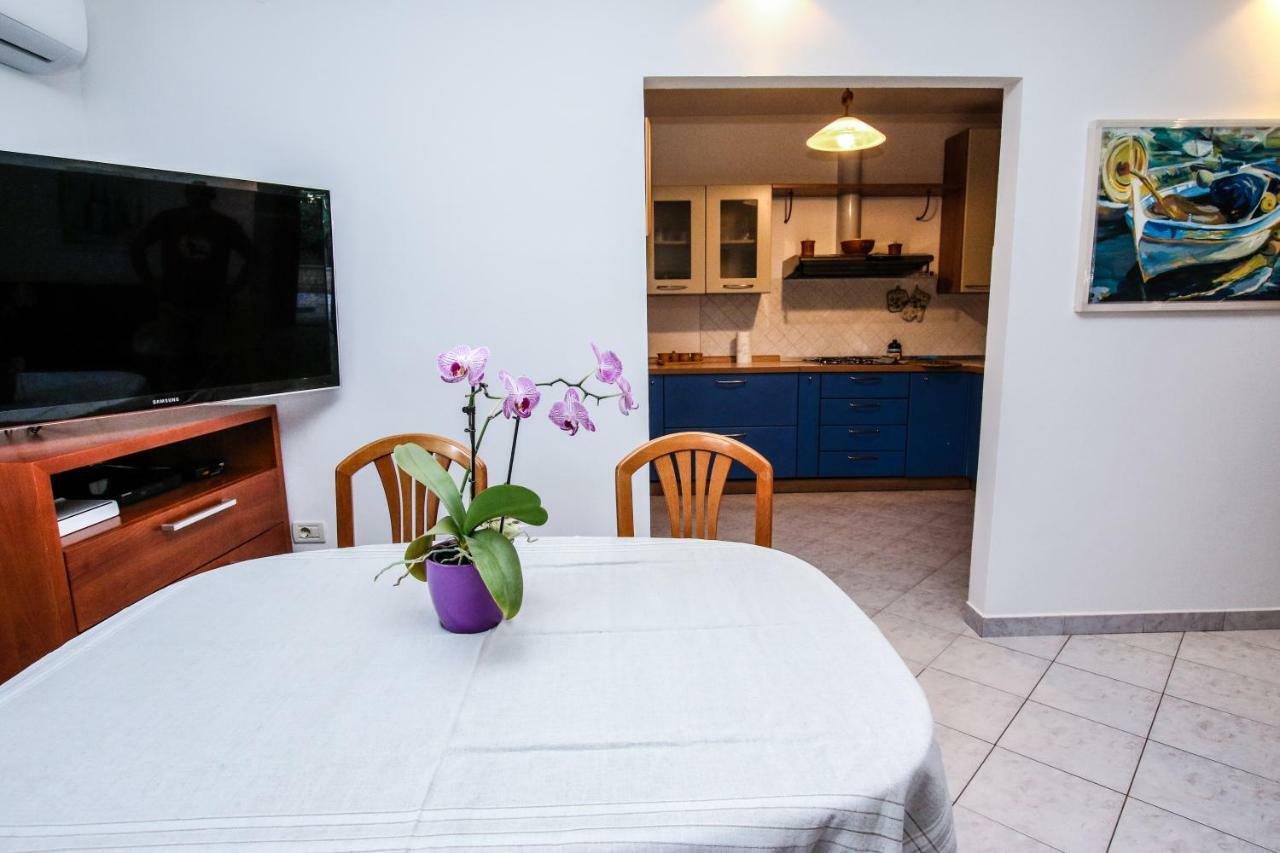 Apartman Mario Apartment โปเรช ภายนอก รูปภาพ